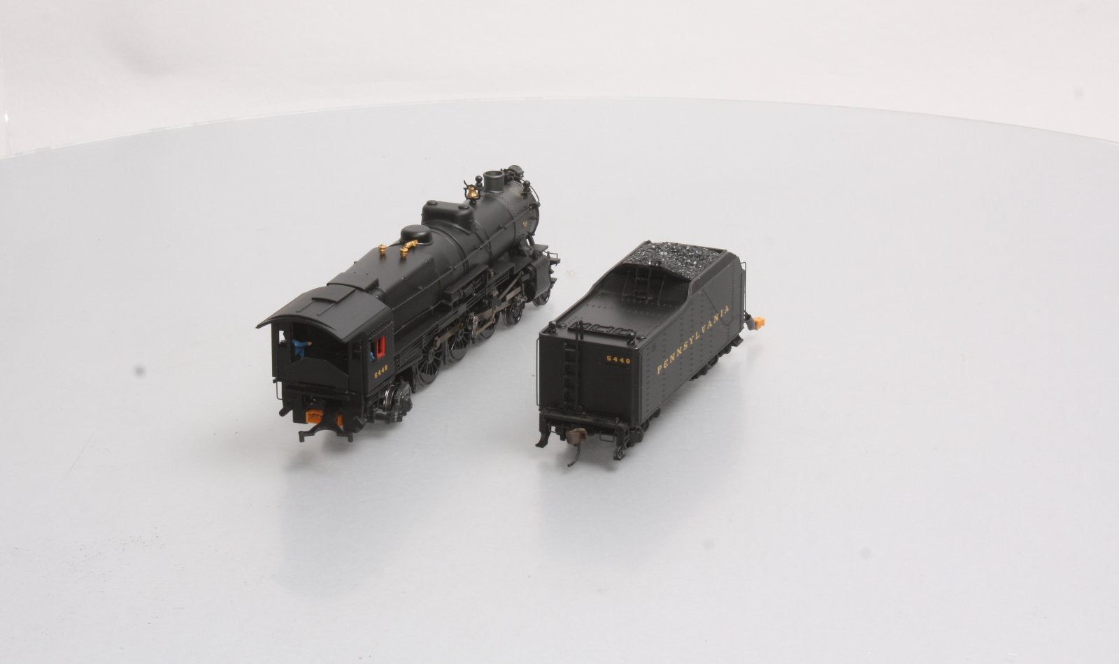 Bachmann 84103 HO Pennsylvania 4-6-2 K4s Steam Locomotive & Tender #5448