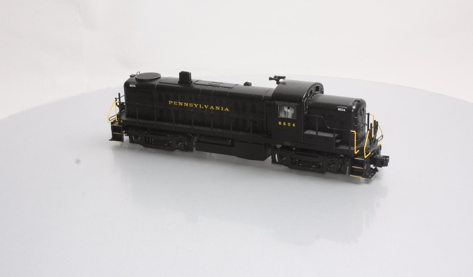Williams 23001 O Pennsylvania ALCO RS3 Conventional 3-Rail Diesel Loco #8604