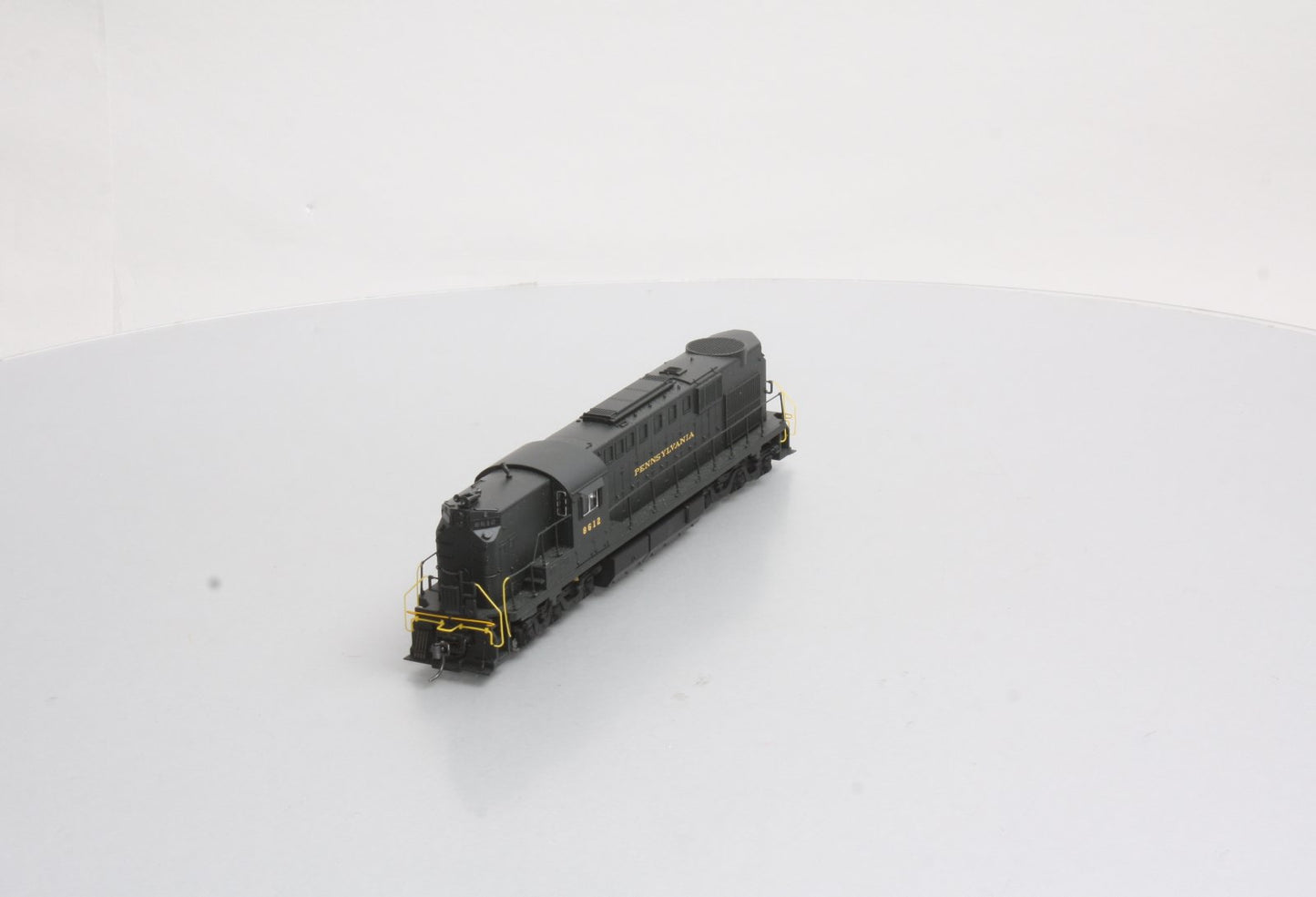 Broadway Limited 919 HO Pennsylvania Diesel Alco RSD-15 High Hood Powered #8612
