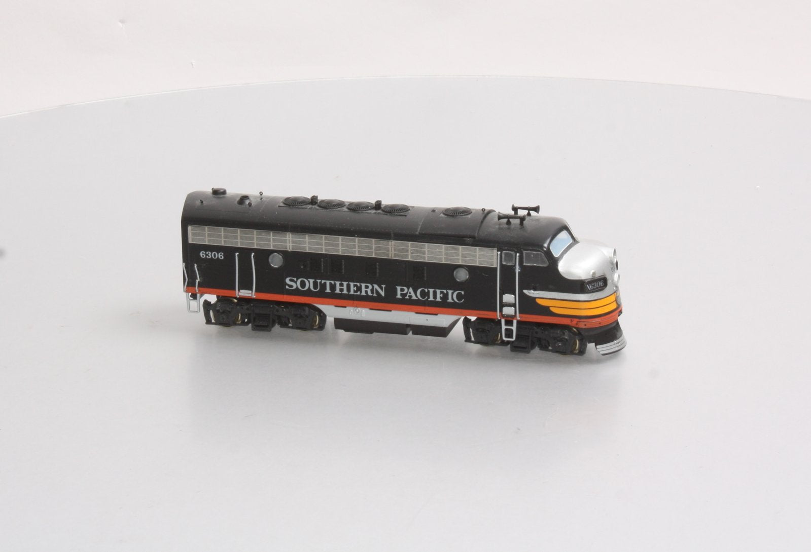 Stewart 5198 HO Powered Chassis Only For EMD F3A, F7A & F9A Units