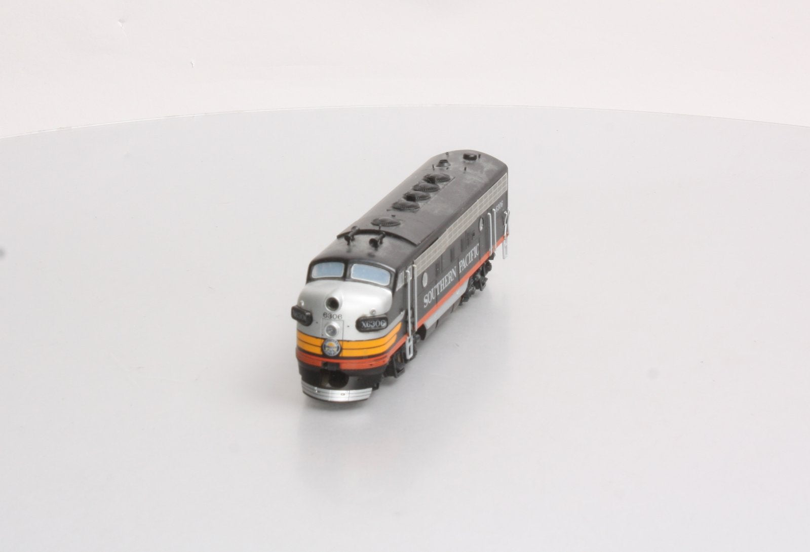 Stewart 5198 HO Powered Chassis Only For EMD F3A, F7A & F9A Units