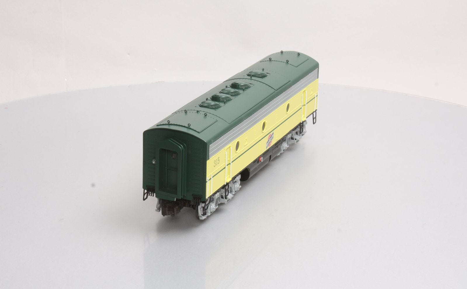 Lionel 6-38763 Chicago & North Western F-7 B Unit Non-Powered Diesel Loco #315