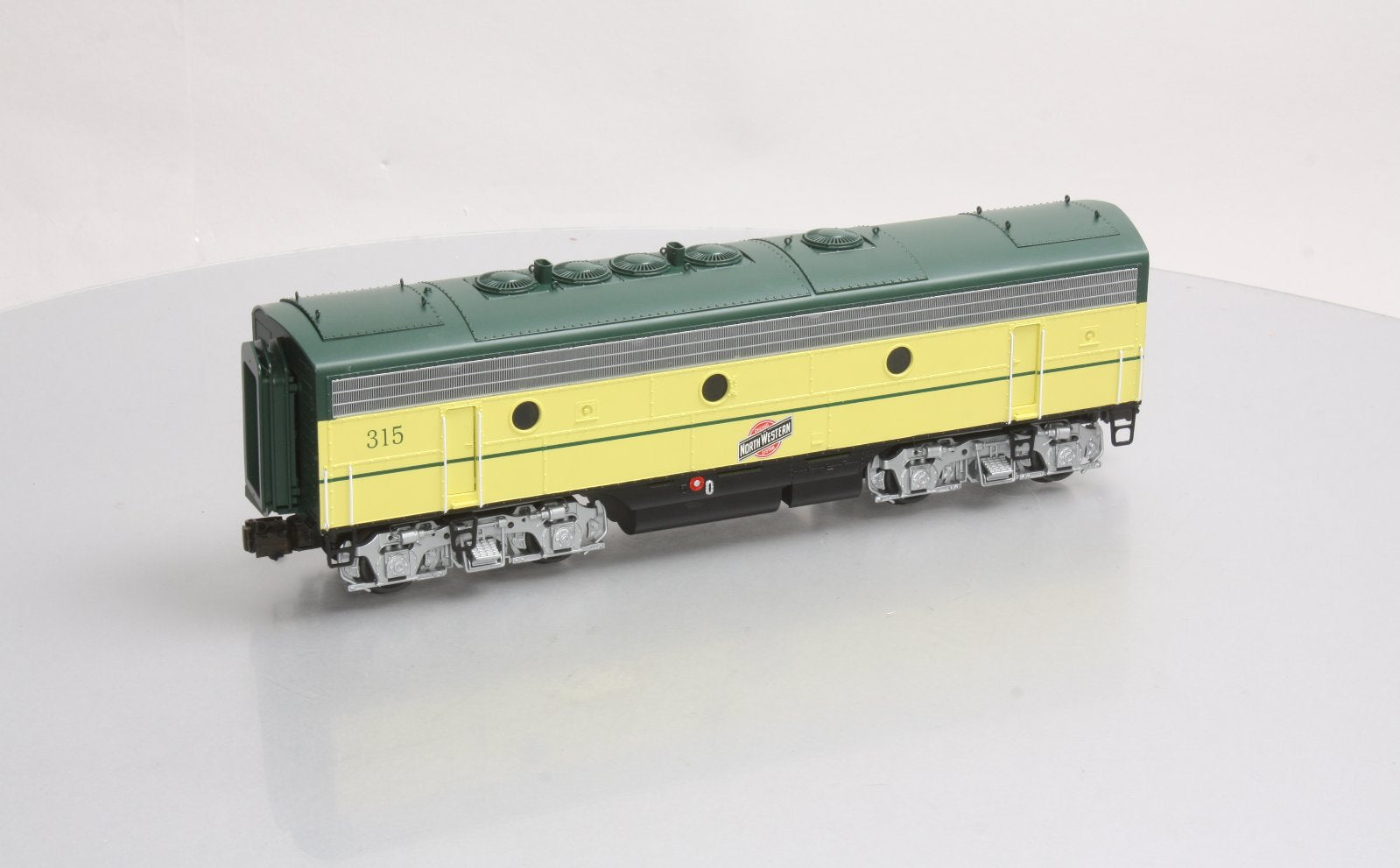 Lionel 6-38763 Chicago & North Western F-7 B Unit Non-Powered Diesel Loco #315