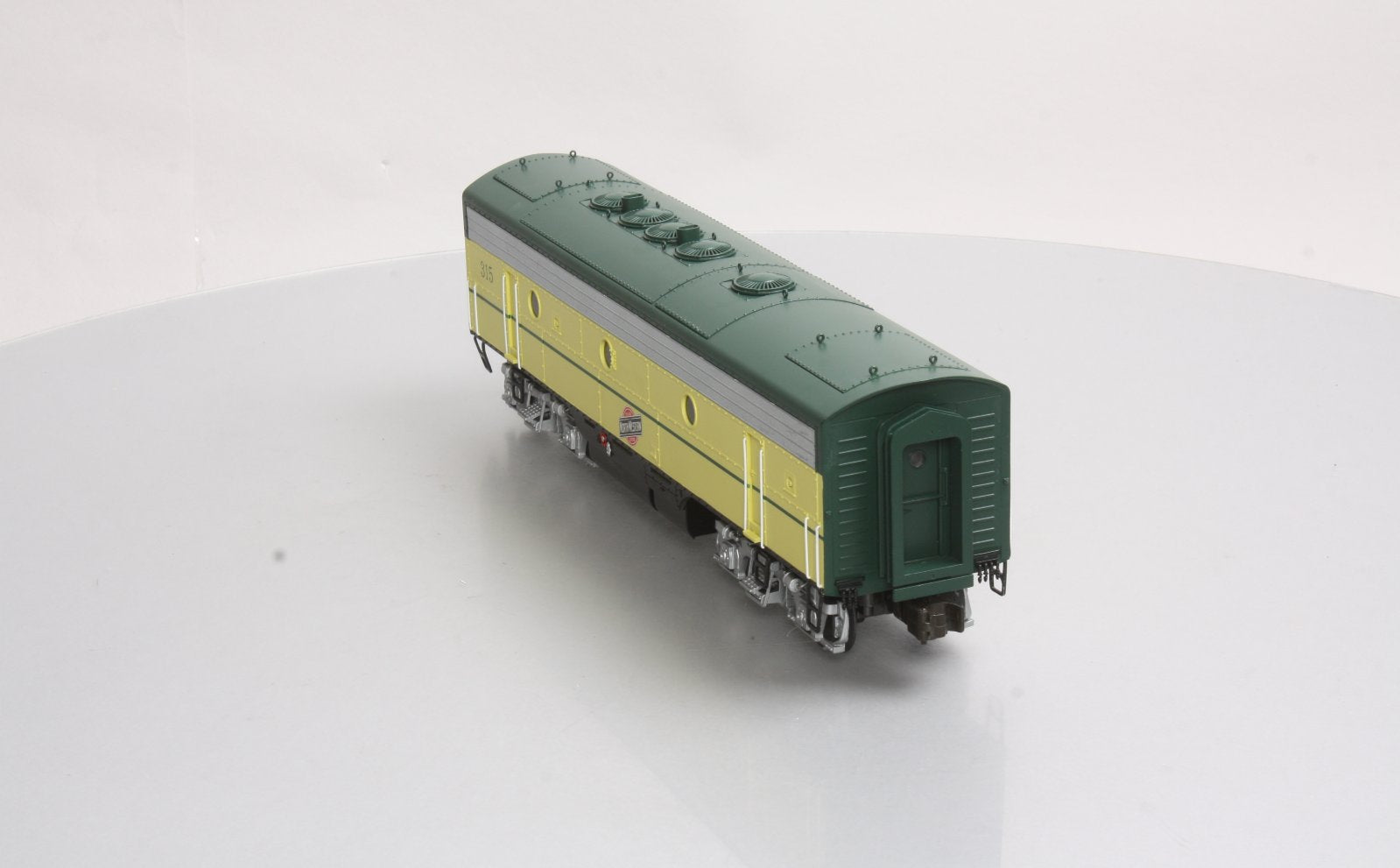 Lionel 6-38763 Chicago & North Western F-7 B Unit Non-Powered Diesel Loco #315