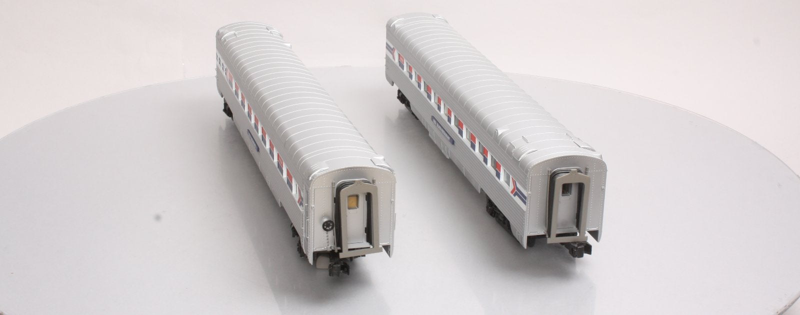 MTH 20-66155 Amtrak 2-Car 70' Streamlined Sleeper/Diner Pass Cars