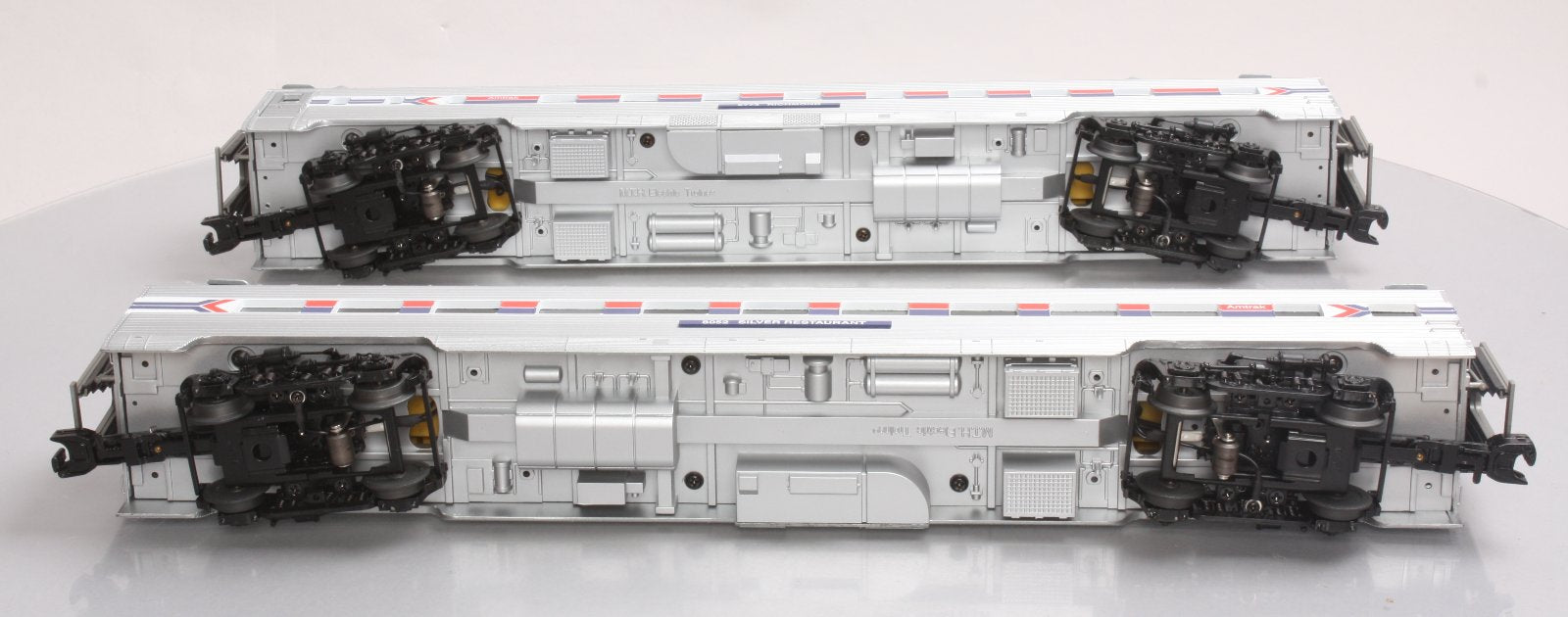 MTH 20-66155 Amtrak 2-Car 70' Streamlined Sleeper/Diner Pass Cars