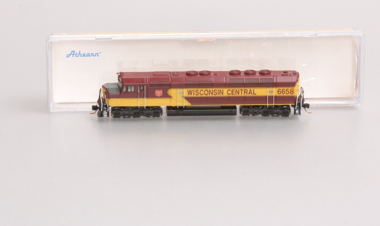Athearn 16843 N Wisconsin Central EMD FP45 Diesel Locomotive #6658