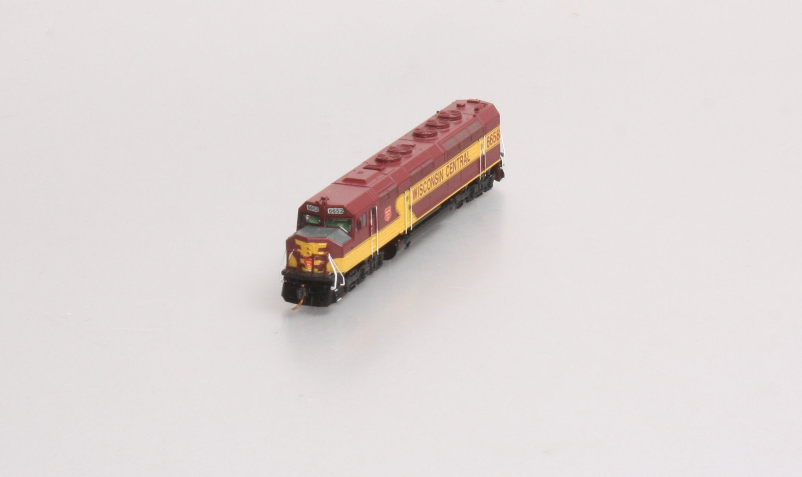 Athearn 16843 N Wisconsin Central EMD FP45 Diesel Locomotive #6658