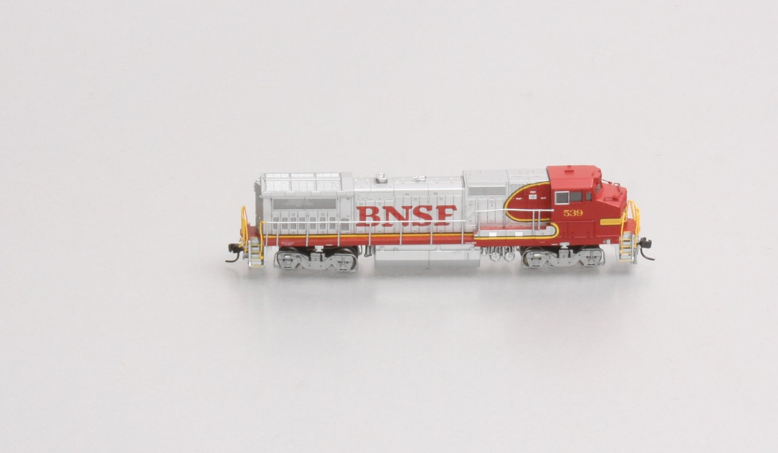 Atlas 48811 N BNSF Dash 8-40BW Diesel Locomotive #539