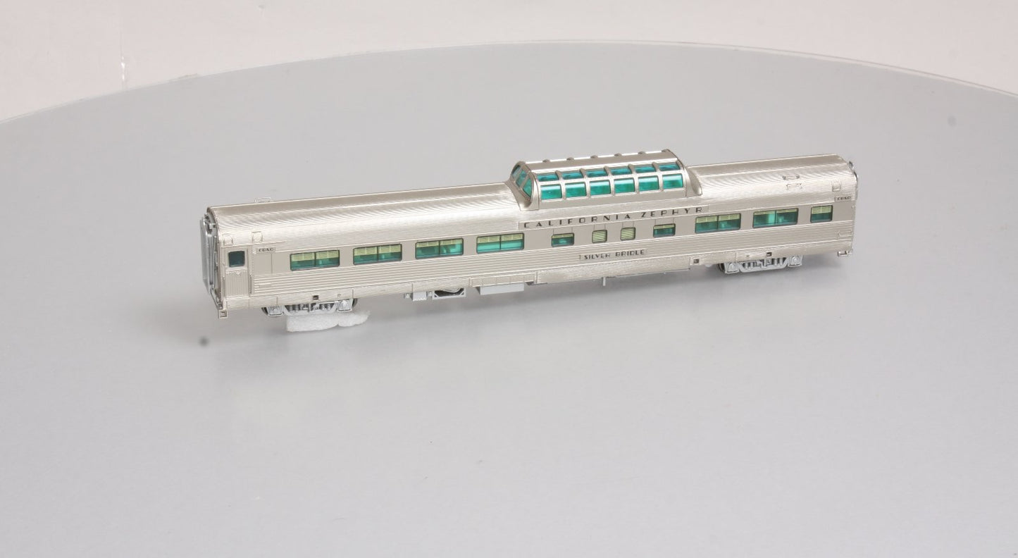 Broadway Limited 502 HO CB&Q "Silver Bridle" CZ Vista Dome Passenger Car #4716
