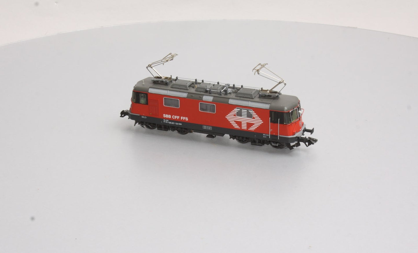 Marklin 37347 HO Scale SBB cl Re 4/4 II Electric Locomotive