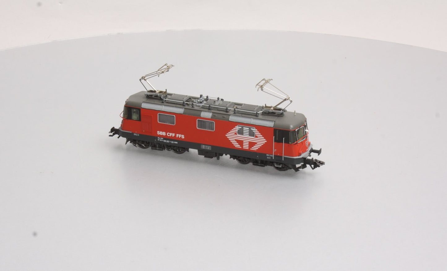 Marklin 37347 HO Scale SBB cl Re 4/4 II Electric Locomotive