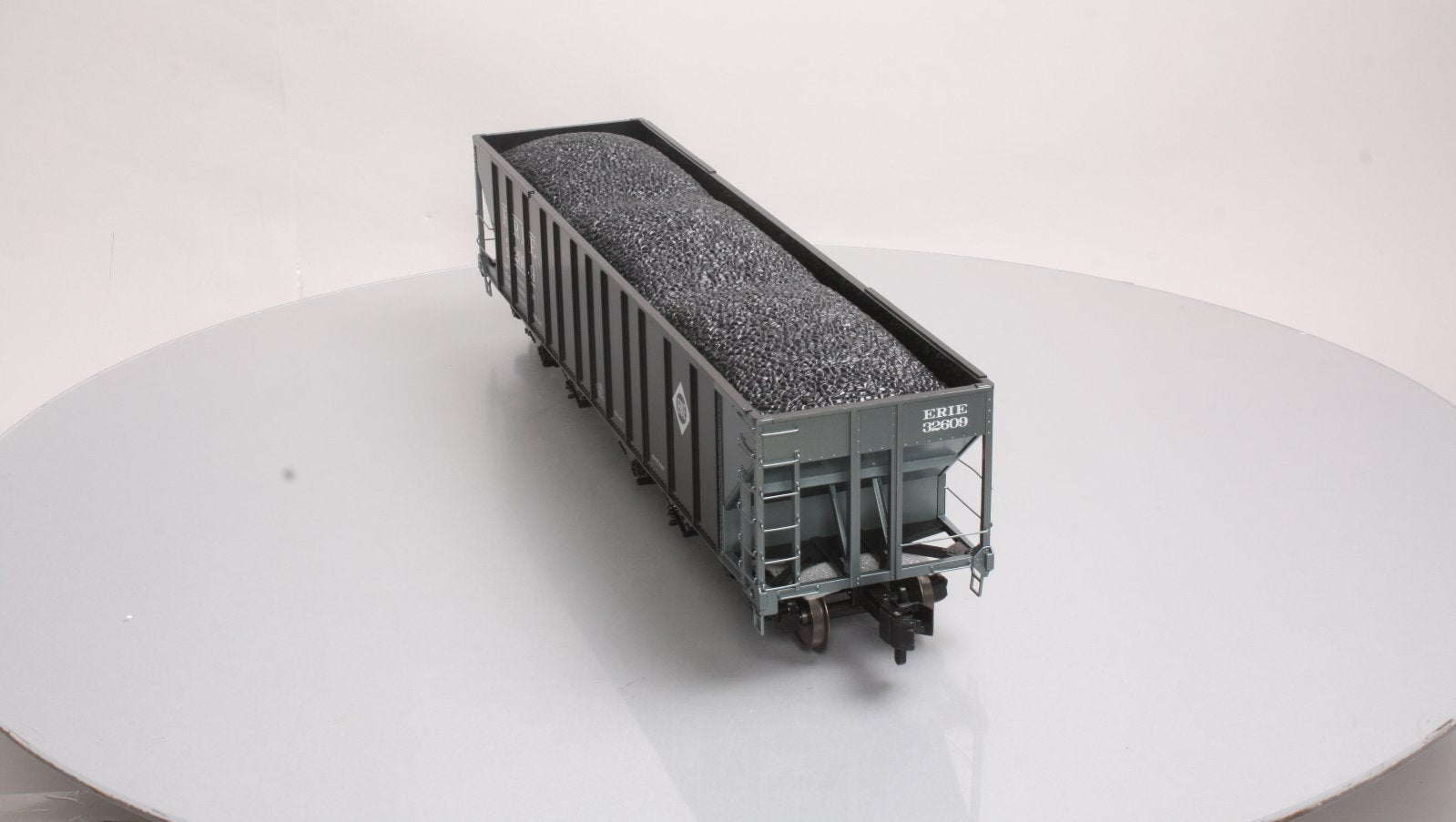 MTH 70-75022 G Scale Erie 4-Bay Hopper with Metal Wheels
