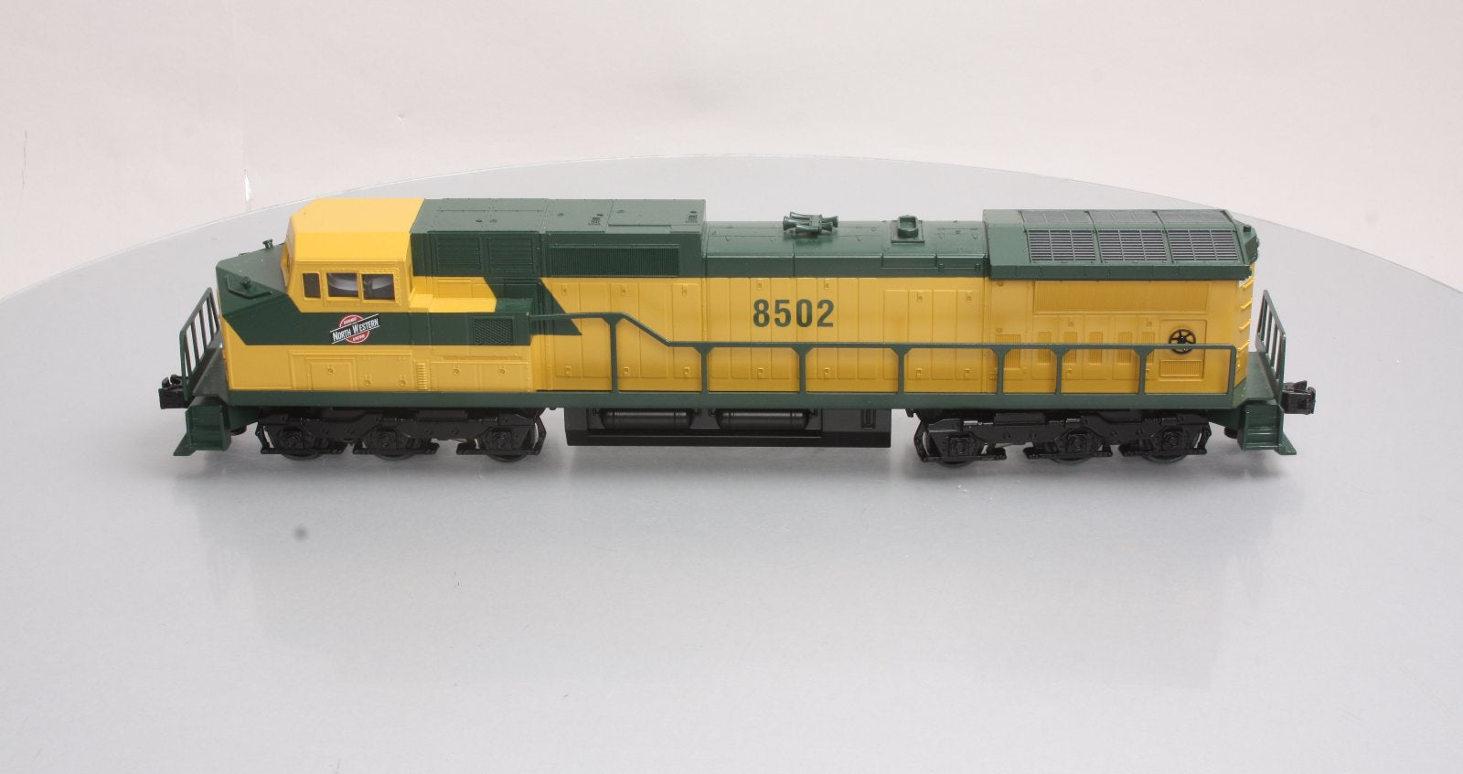 Williams 20406 Chicago & North Western Dash-9 Powered Diesel Locomotive #8502