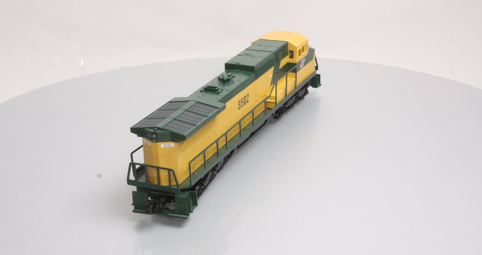Williams 20406 Chicago & North Western Dash-9 Powered Diesel Locomotive #8502