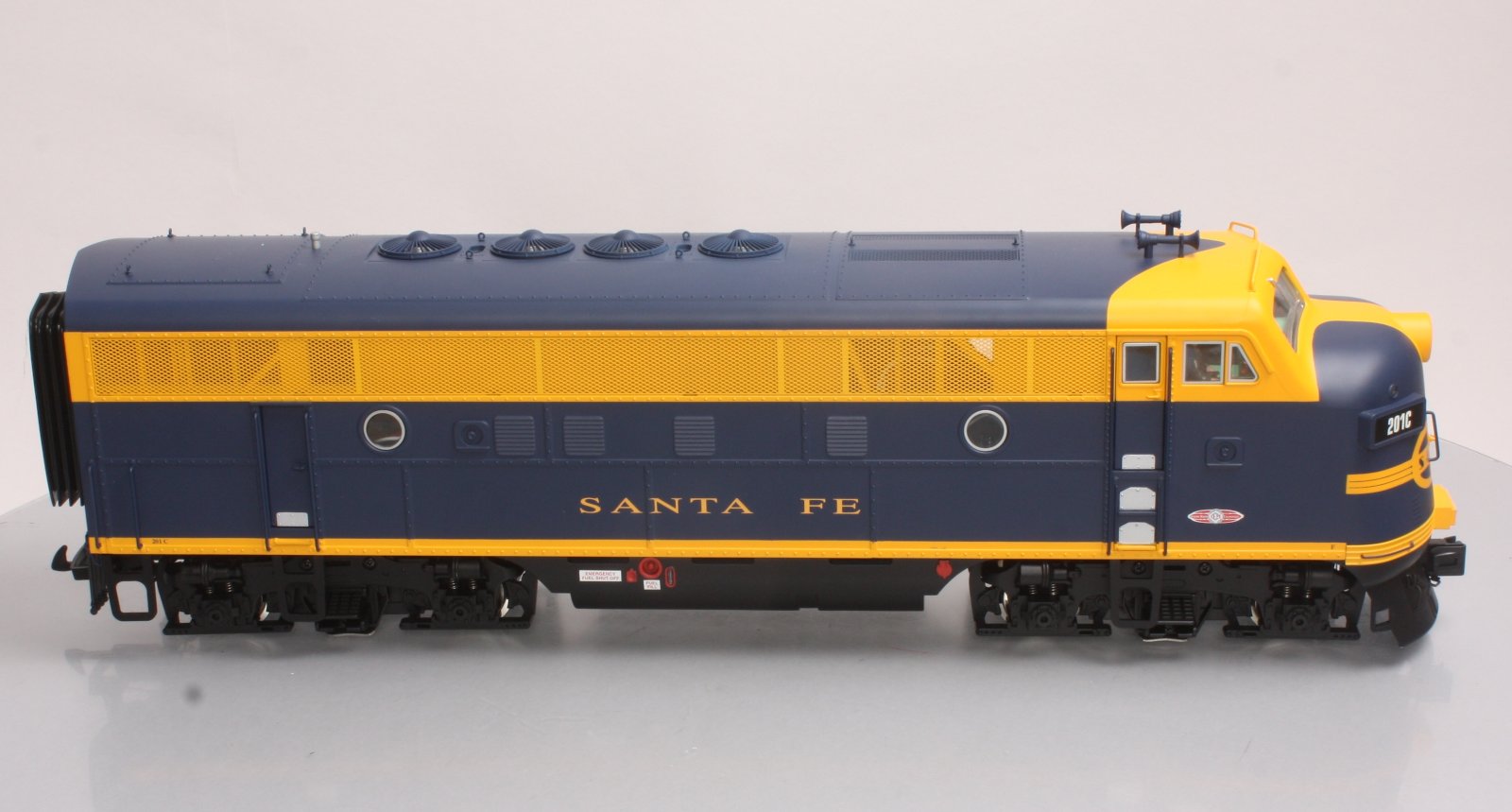 USA Trains R22364 G ATSF EMD F-3A Unit Powered Diesel Locomotive
