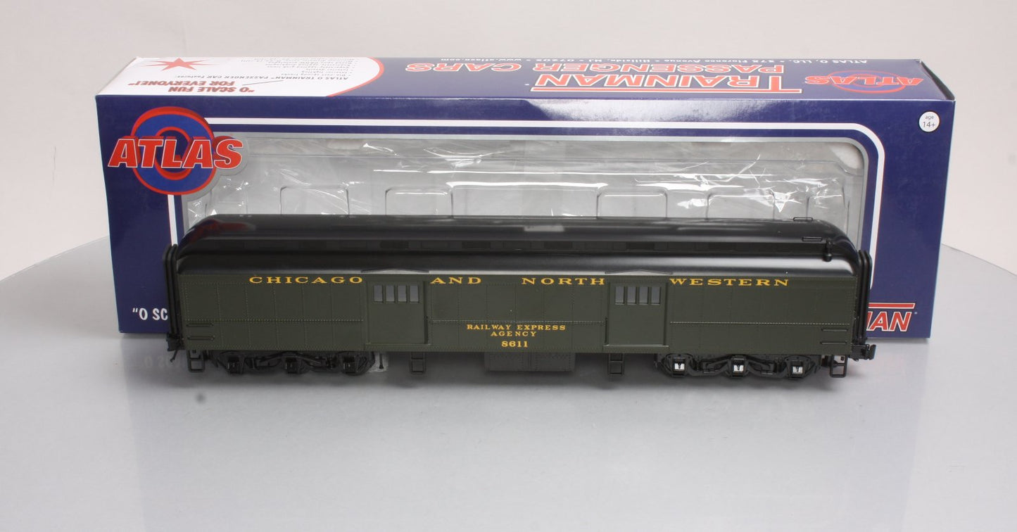 Atlas 2001302 Chicago & North Western 60' Baggage Car #8611