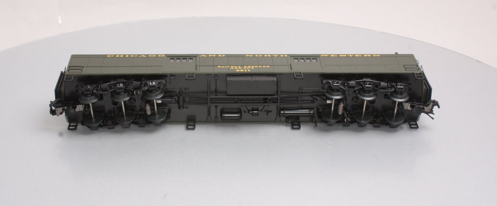 Atlas 2001302 Chicago & North Western 60' Baggage Car #8611