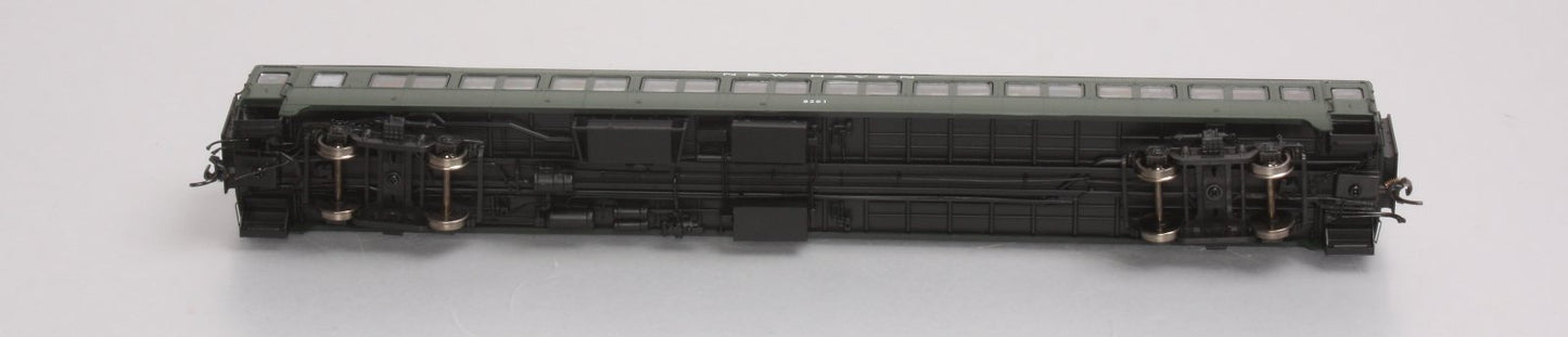Rapido Trains 109025 HO New Haven 10-Window Coach #8201