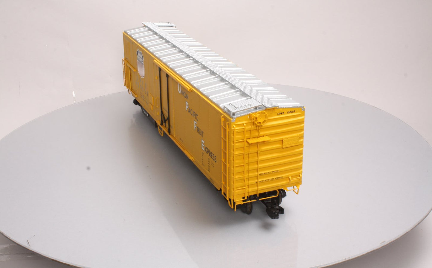USA Trains R16712 G UP Fruit Express 50' Mechanical Refrigerator Car #458059