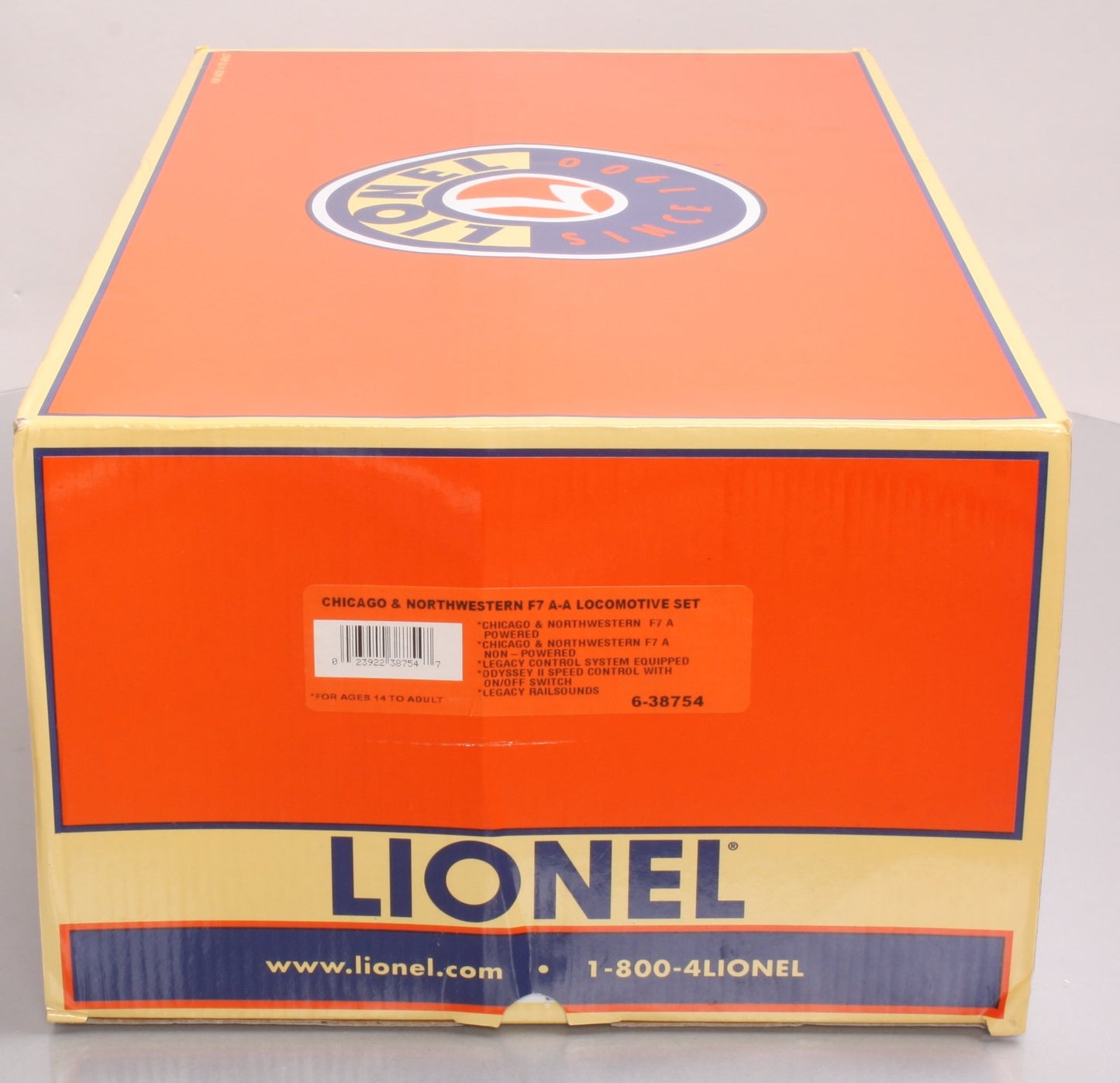 Lionel 6-38754 O Gauge C&NW Legacy F-7 AA Diesel Locomotive Set #401/#403