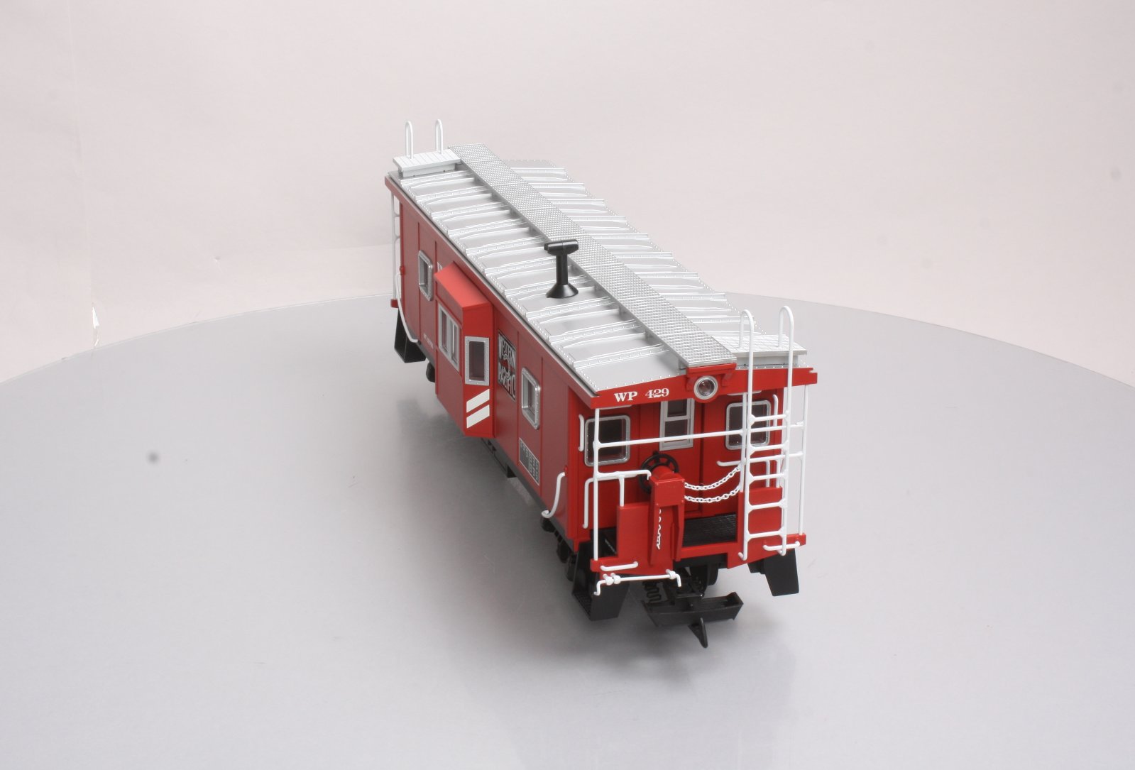 USA Trains 12068 G Western Pacific Bay Window Caboose #429