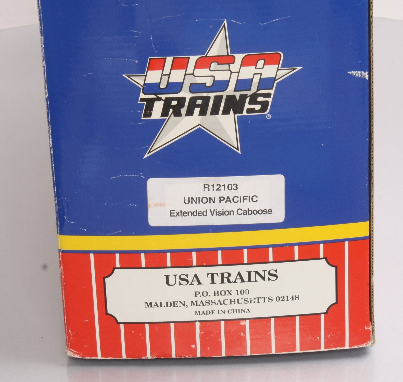 USA Trains R12103 G Union Pacific Extended Vision Caboose #25733 - Metal Wheels
