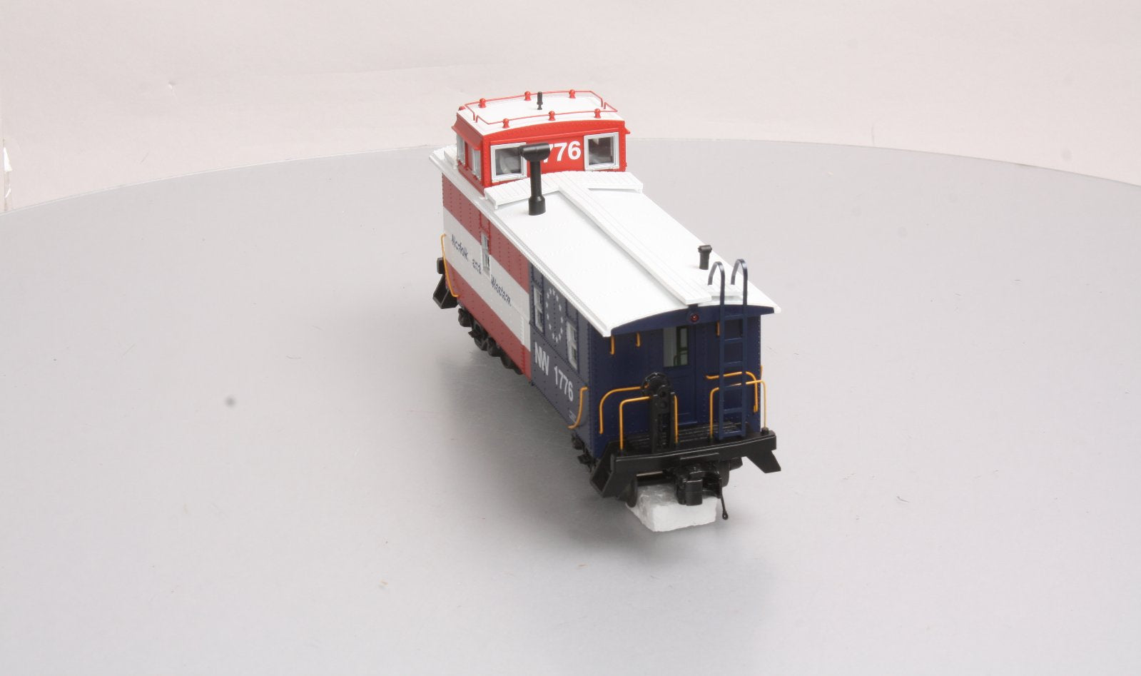 MTH 20-91396 O Gauge Norfolk & Western Steel Caboose #1776