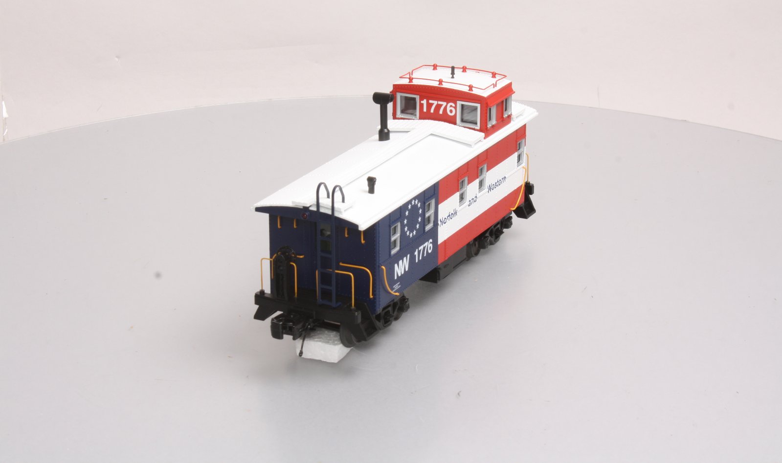 MTH 20-91396 O Gauge Norfolk & Western Steel Caboose #1776