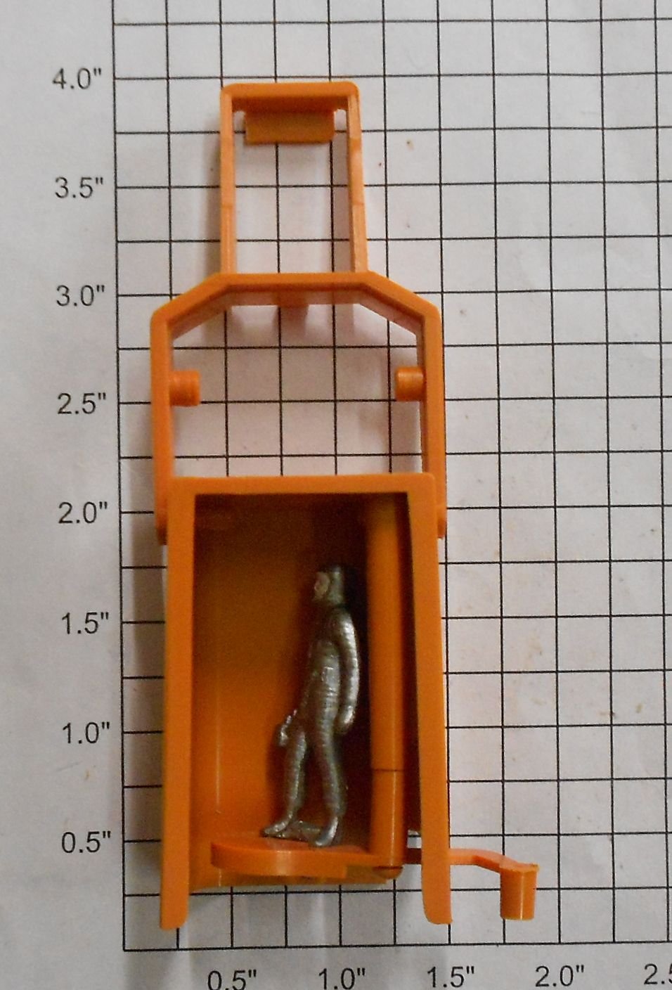 Lionel 6512-4 Orange Cherry Picker Basket w/ Astronaut Figure