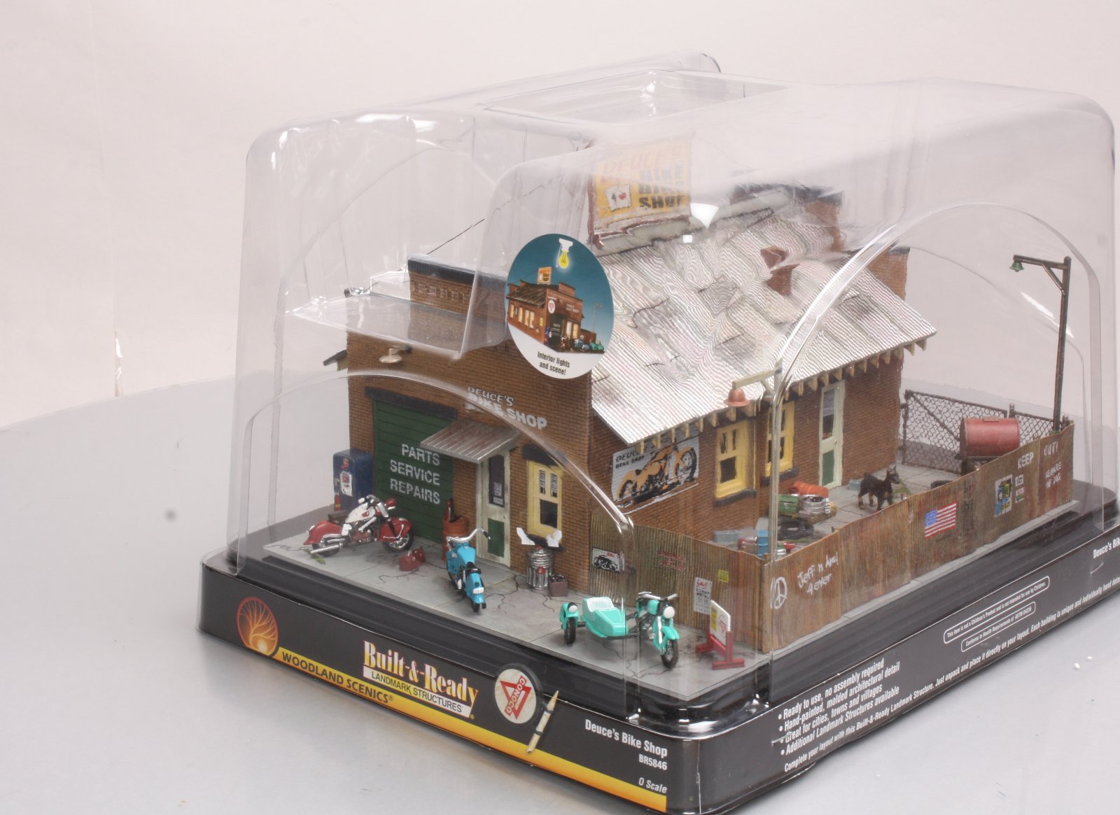 Woodland Scenics BR5846 O Built-&-Ready Deuce's Bike Shop Building