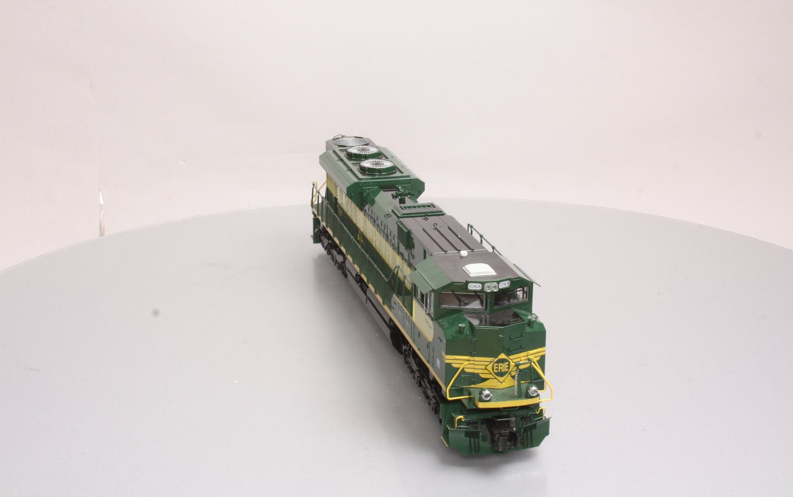 Lionel 6-39624 Erie NS Heritage Legacy SD70ACe Diesel Locomotive #1068