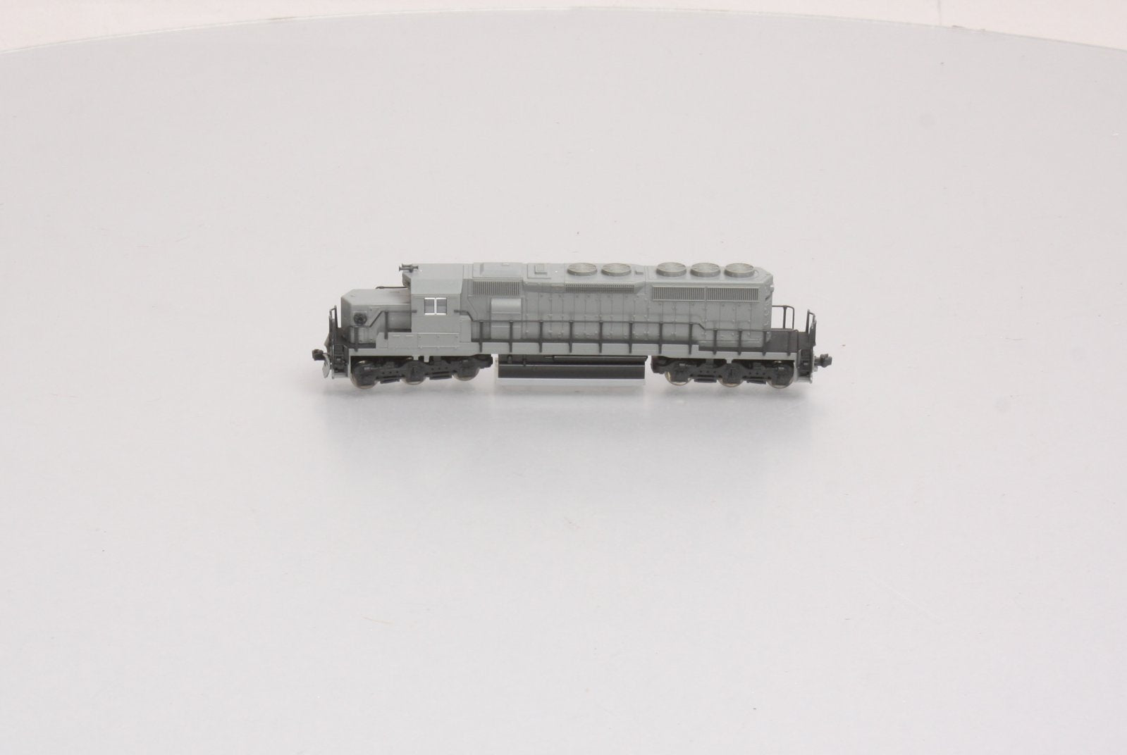 Kato 176-4900 N Scale Undecorated SD40-2 