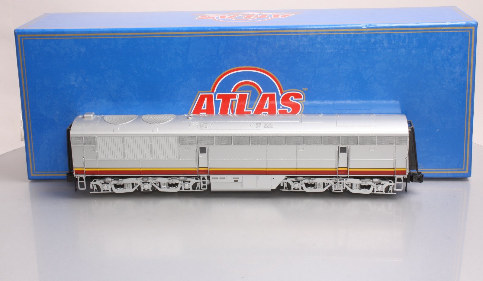 Atlas 1223 O Santa Fe Non-Powered B-Unit Diesel Locomotive #90A