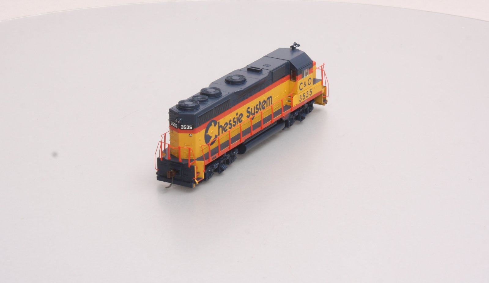 Athearn 96063 HO RTR GP35, Chessie/C&O #3535