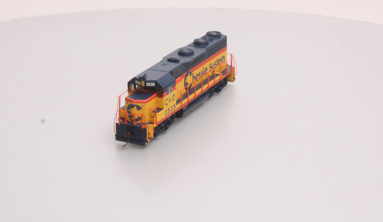 Athearn 96063 HO RTR GP35, Chessie/C&O #3535