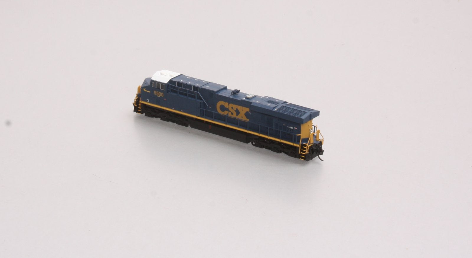 Fox Valley Models 70384 N Scale CSX ES44AC Diesel Locomotive #5500