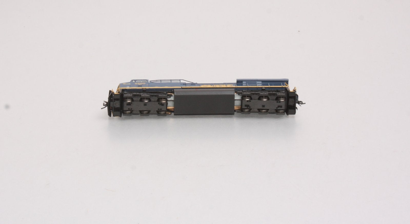 Fox Valley Models 70384 N Scale CSX ES44AC Diesel Locomotive #5500
