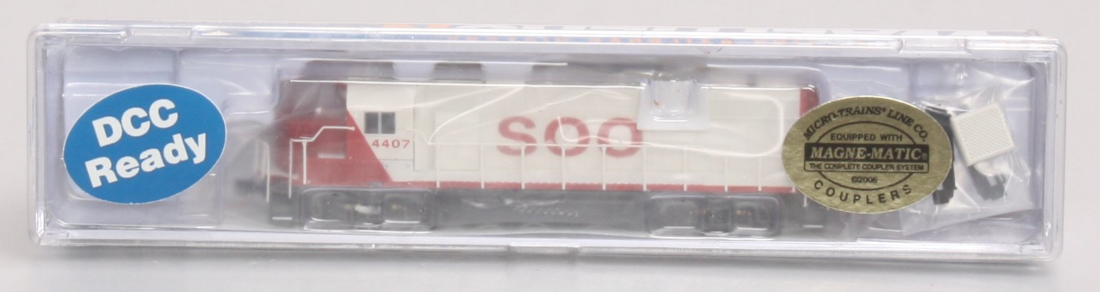 Walthers 929-50310 N SOO Line EMD GP38-2 Diesel Locomotive #4407 -DCC Ready