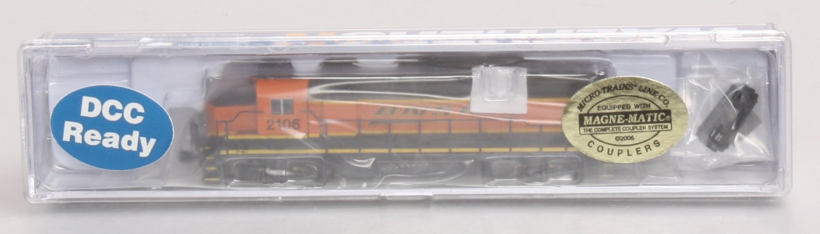 Walthers 929-50302 N BNSF EMD GP38-2 Diesel Locomotive #2106 - DCC Ready
