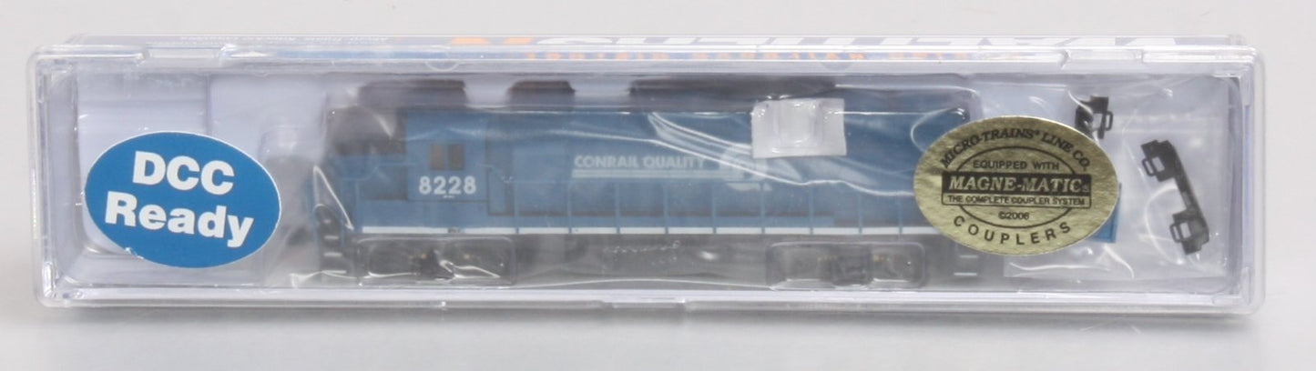 Walthers 929-50305 N Conrail EMD GP38-2 Diesel Locomotive #8228