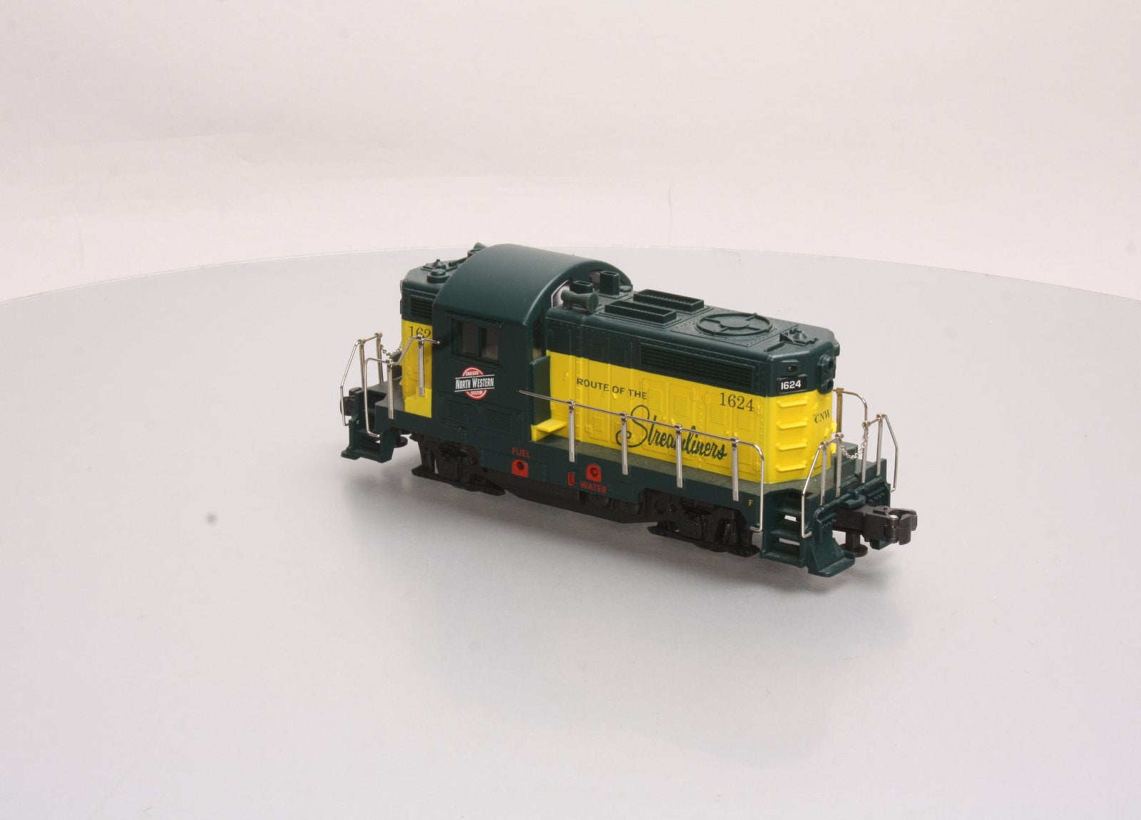 RMT 4412 O Chicago & North Western Powered BEEP Diesel Locomotive #1624