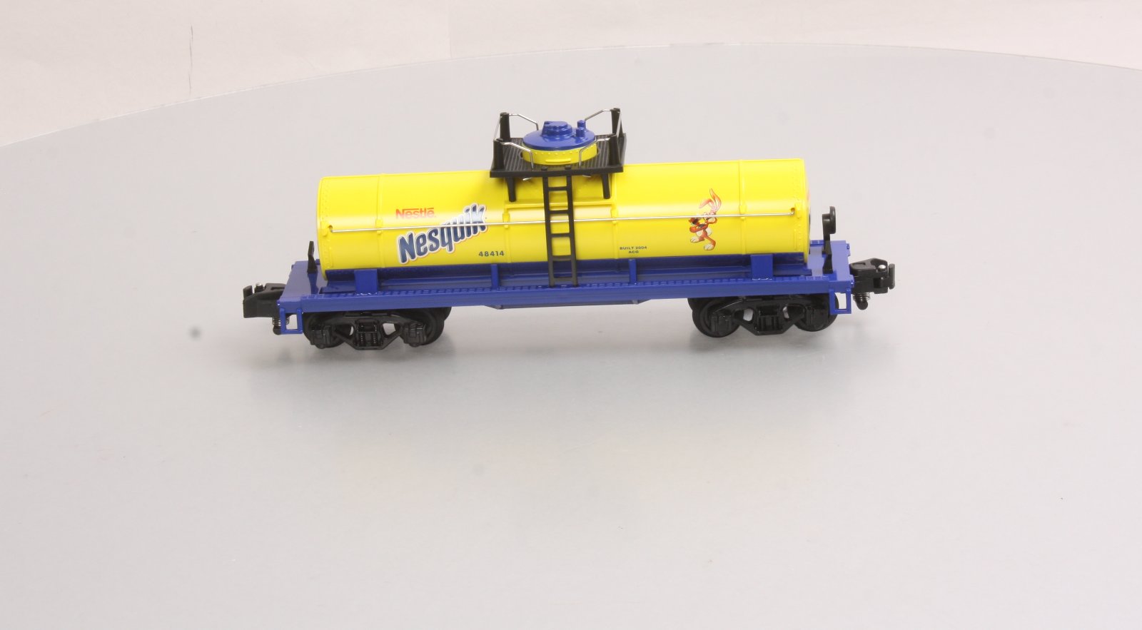 American Flyer 6-48414 S Scale Nestle Nesquik Single Dome Tank Car