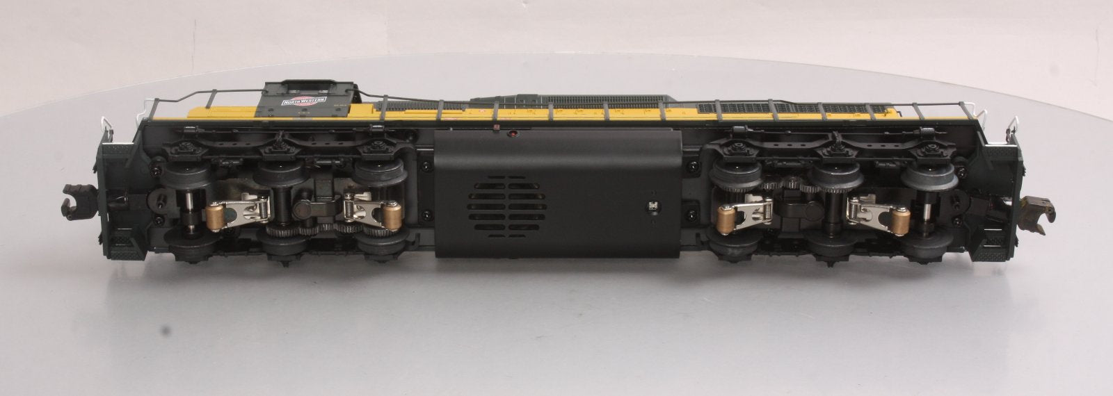 Lionel 6-34788 CNW Legacy Scale SD40-2 Diesel Locomotive #6820