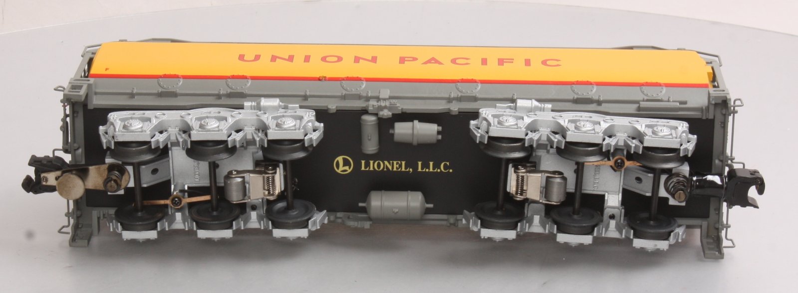 Lionel 6-82395 O LEGACY Union Pacific Auxiliary Water Tender #907856