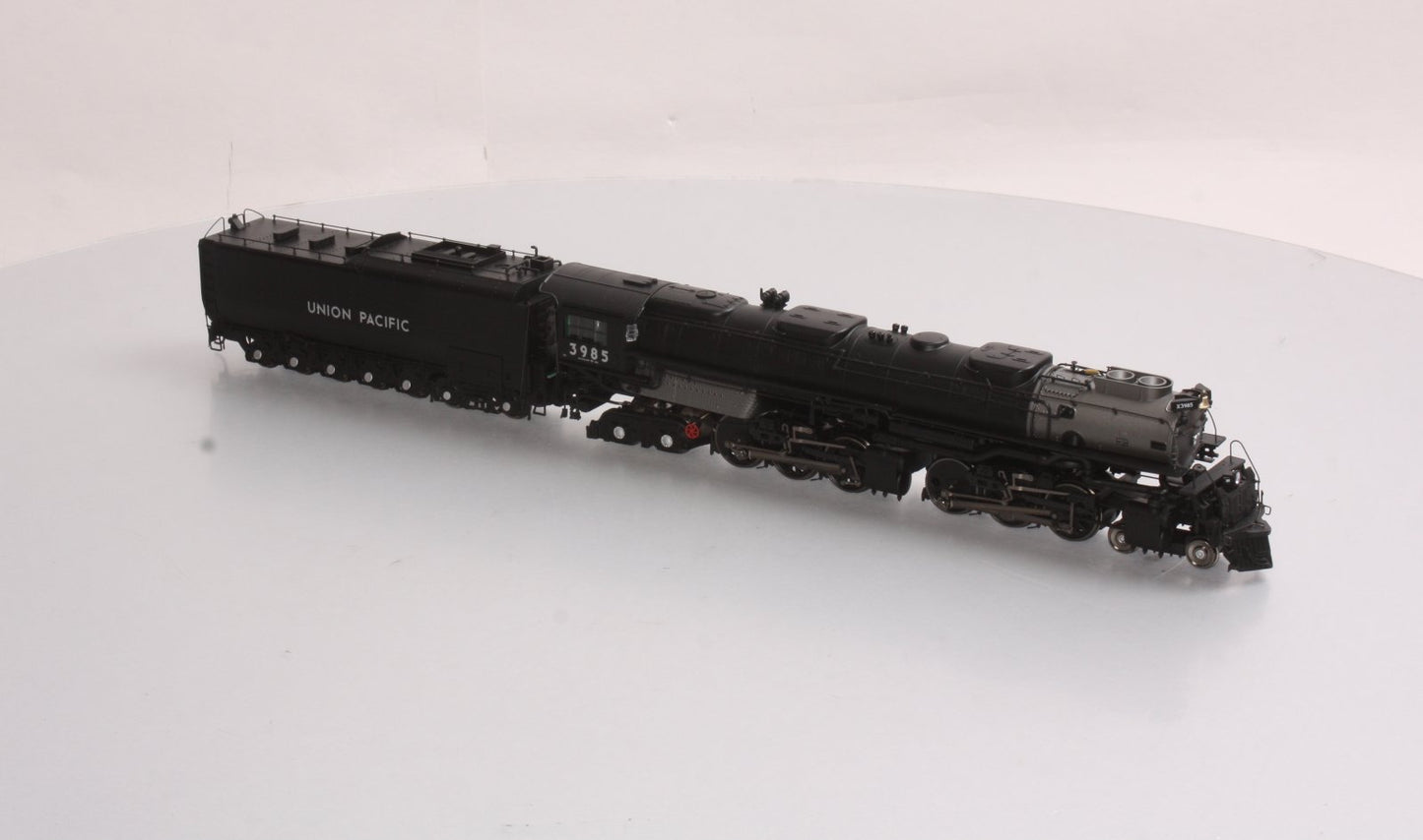 Athearn G97227 HO Union Pacific 4-6-6-4 Loco w/DCC, Sound Oil & Tender #3985