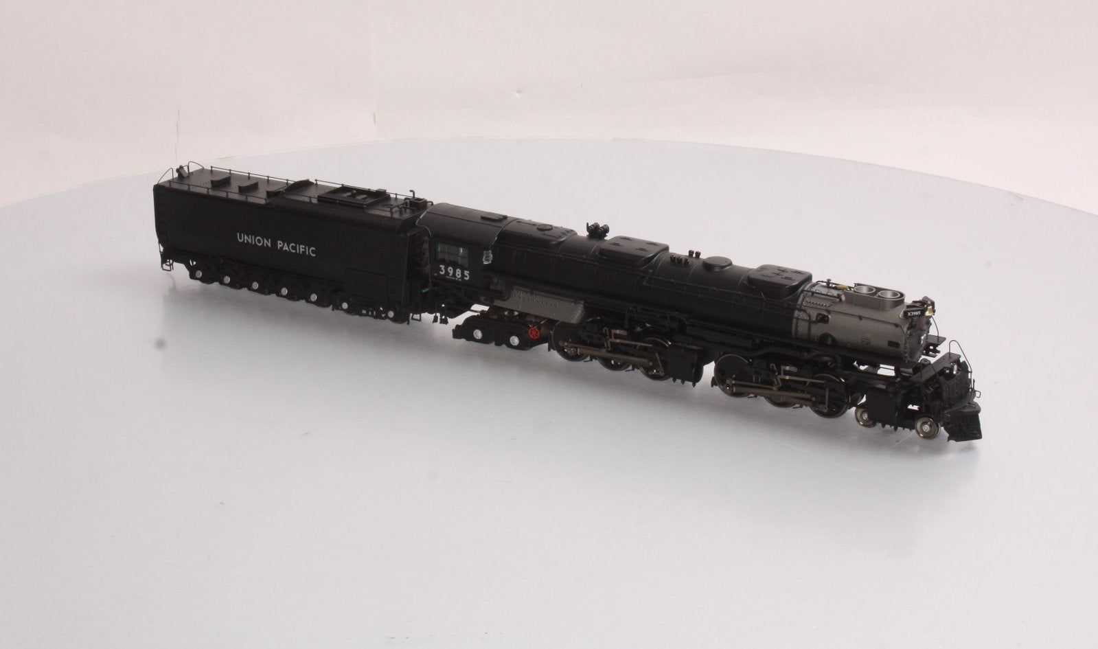 Athearn G97227 HO Union Pacific 4-6-6-4 Loco w/DCC, Sound Oil & Tender #3985