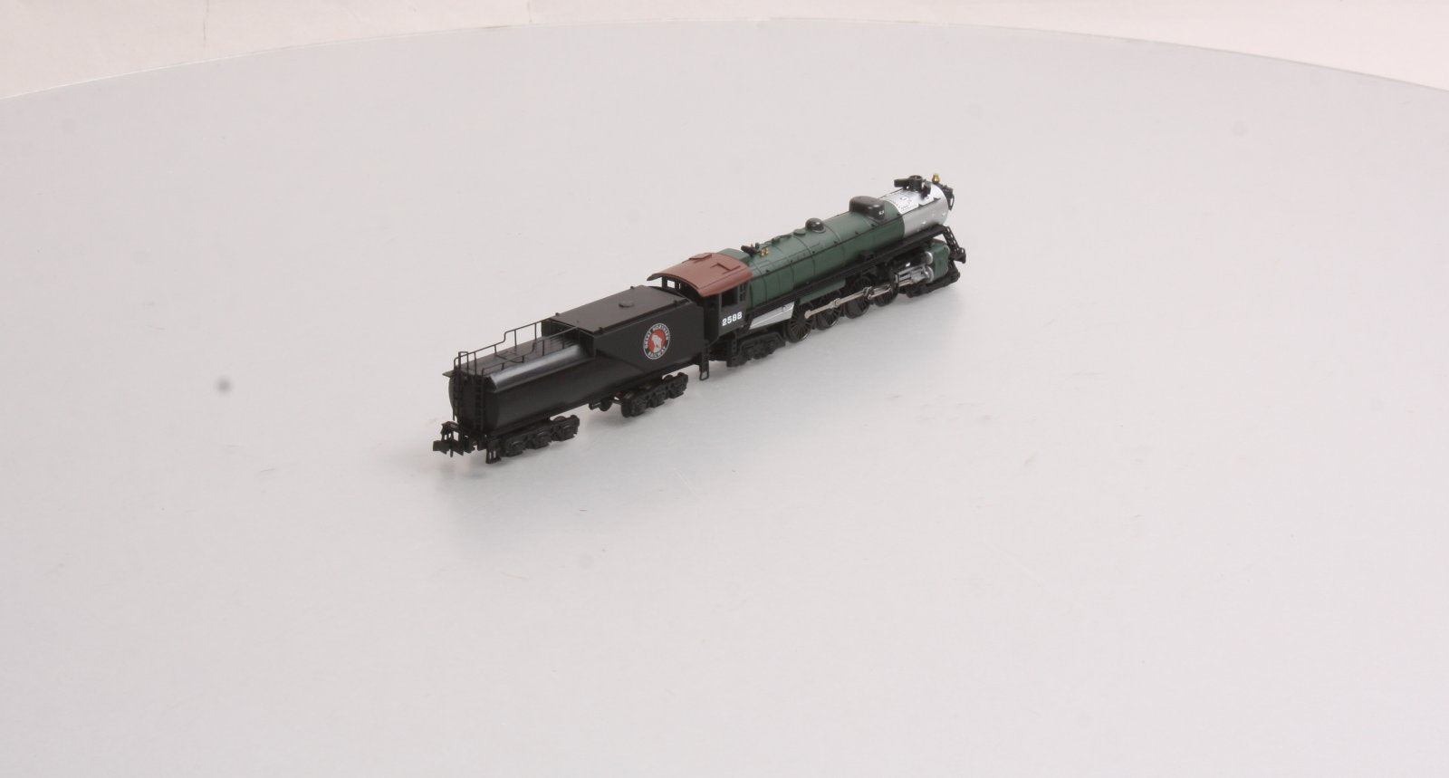 Con-Cor 3811 N Great Northern S-2 4-8-4 Steam Loco #2588