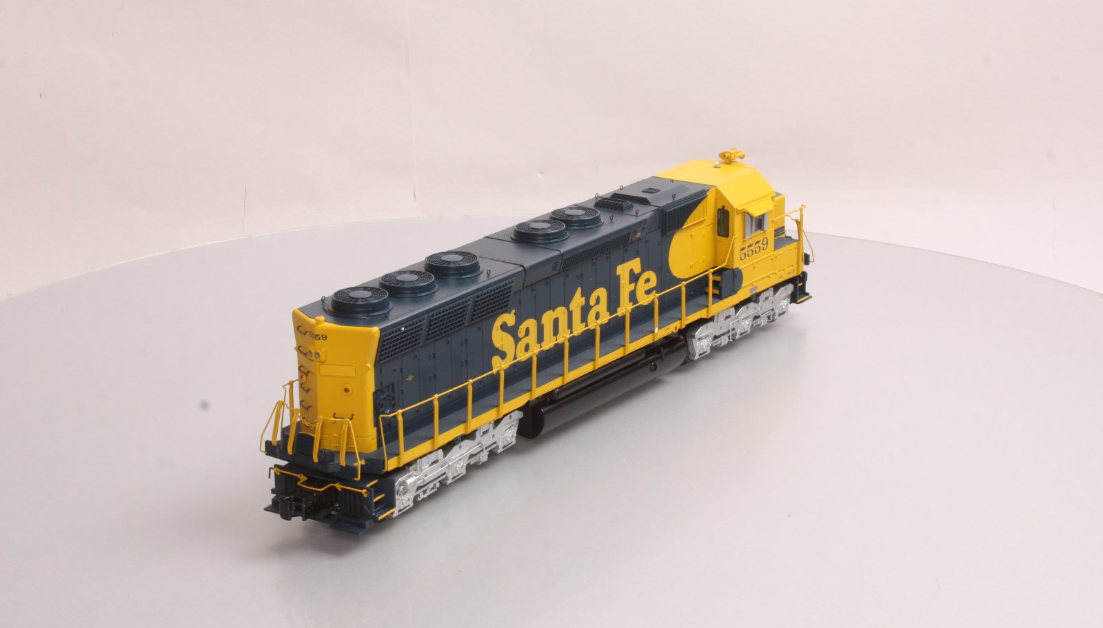 MTH 20-2914-1 Santa Fe SD45 Low Hood Diesel Engine w/PS 2.0 #5559 (Hi-Rail)