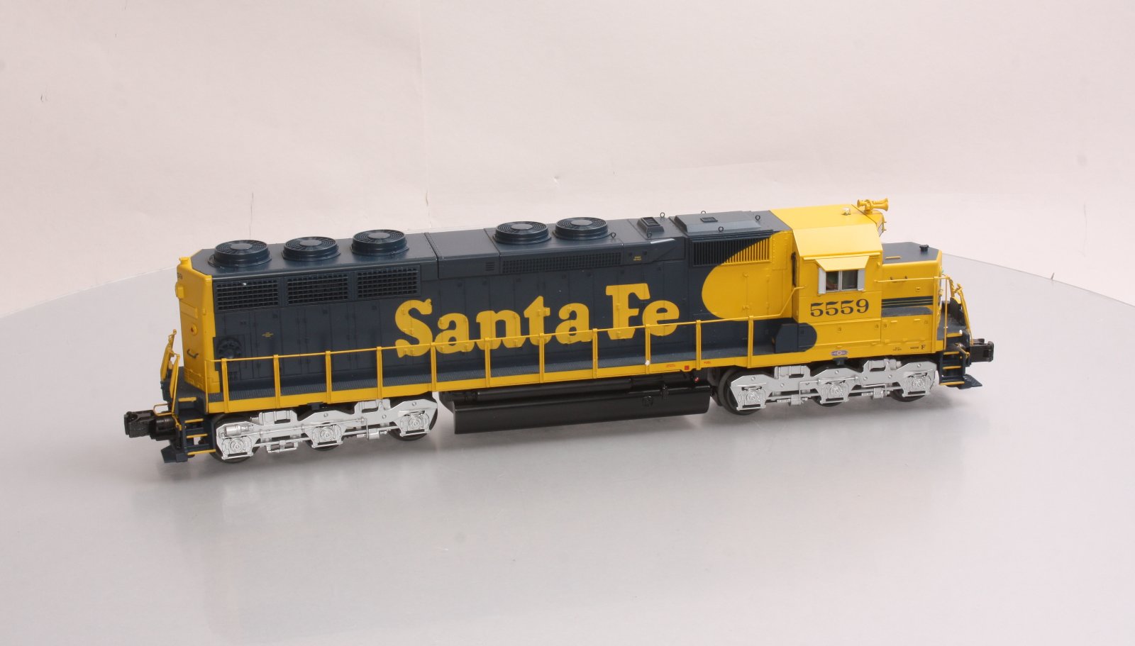 MTH 20-2914-1 Santa Fe SD45 Low Hood Diesel Engine w/PS 2.0 #5559 (Hi-Rail)
